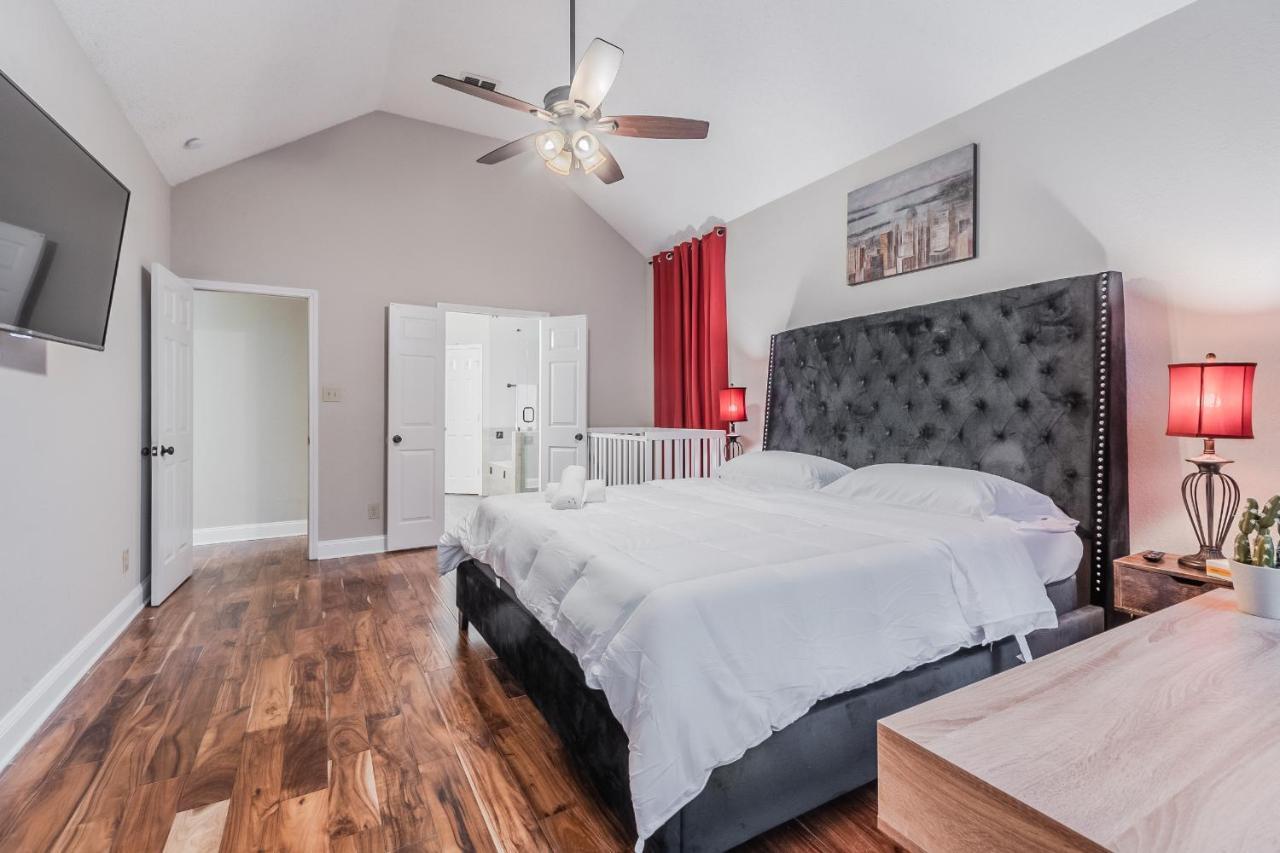 * *Astounding House **Perfect For Family And Friends , Pool , Hot Tub, & Game Room Allen Exterior photo