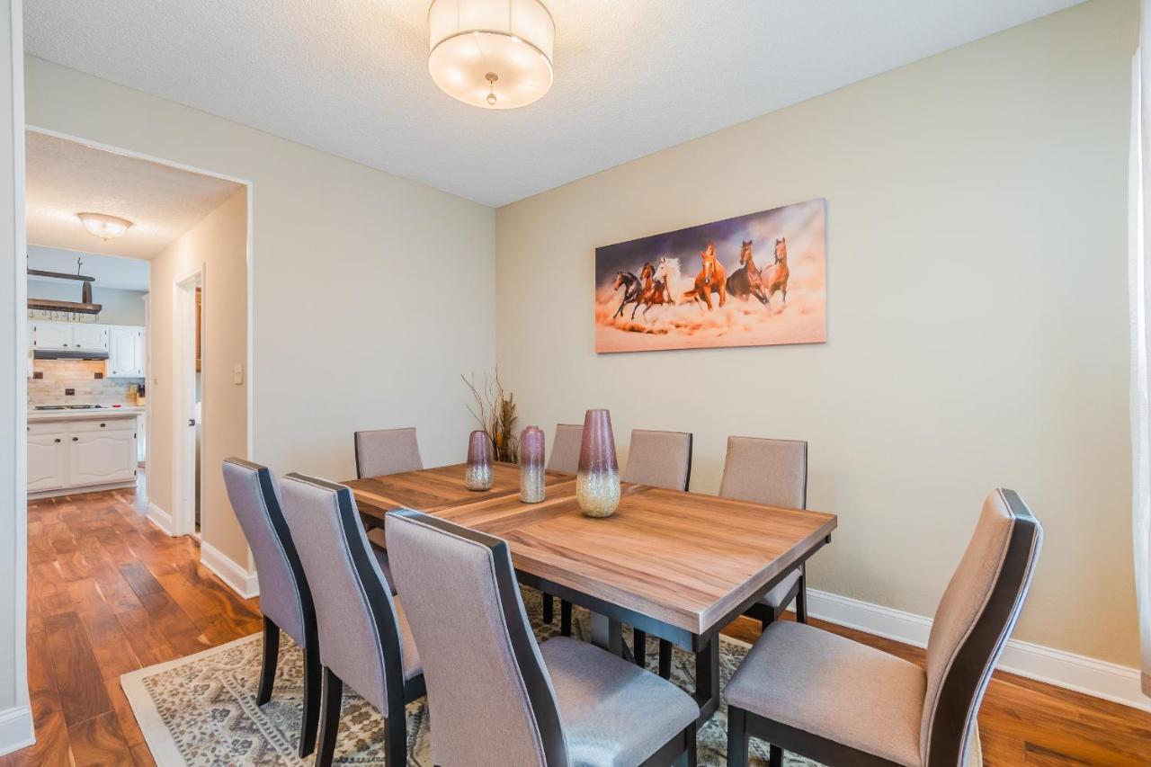 * *Astounding House **Perfect For Family And Friends , Pool , Hot Tub, & Game Room Allen Exterior photo